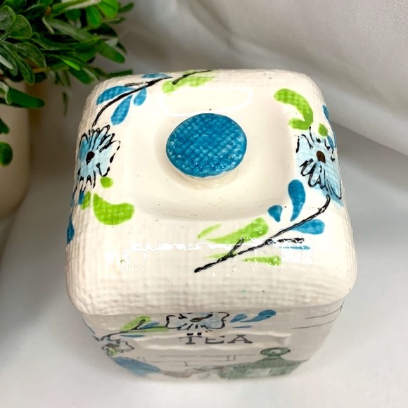Vintage Provincial bright green, blue & off white ceramic tea storage container - Picture 2 of 10